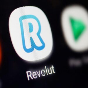 افتتاح حساب رولوت revolut